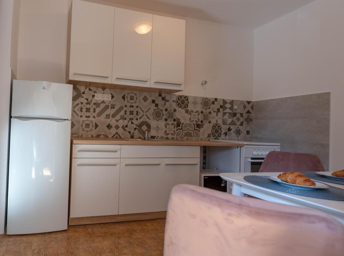Apartman Duce Milka Villa Exterior foto